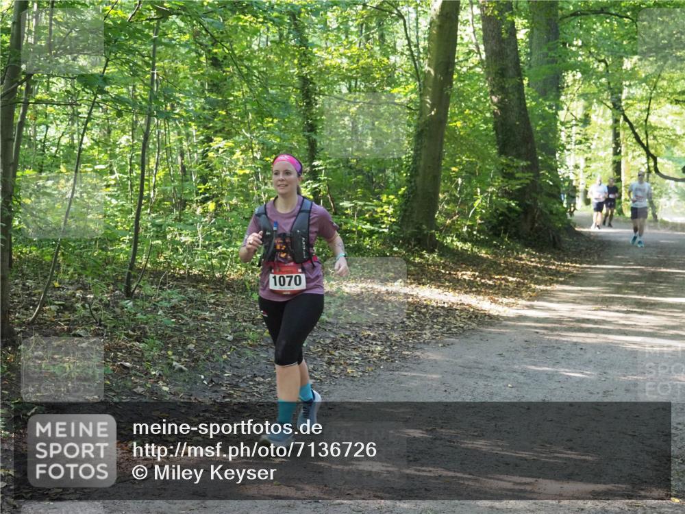 22.09.2024 - 32. Volkslauf durch das schöne Alstertal Miley Keyser http://msf.ph/oto/7136726 22.09.2024 10:26:22 Laufen 1070 meine-sportfotos.de