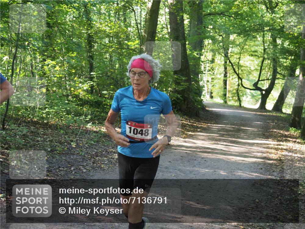 22.09.2024 - 32. Volkslauf durch das schöne Alstertal Miley Keyser http://msf.ph/oto/7136791 22.09.2024 10:25:31 Laufen 1048, 00 meine-sportfotos.de