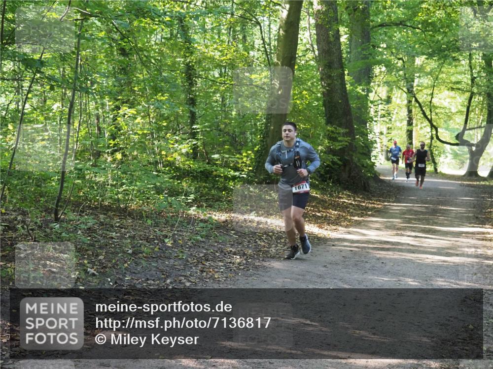 22.09.2024 - 32. Volkslauf durch das schöne Alstertal Miley Keyser http://msf.ph/oto/7136817 22.09.2024 10:25:18 Laufen 1671 meine-sportfotos.de