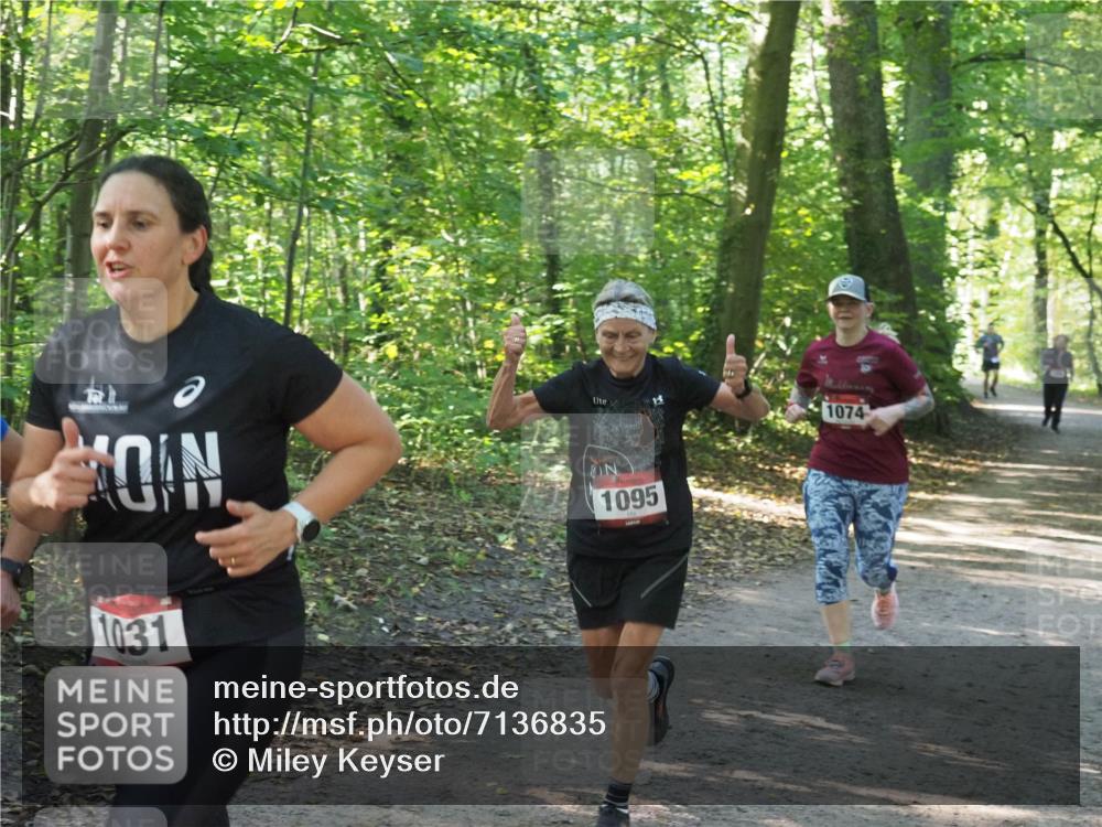 22.09.2024 - 32. Volkslauf durch das schöne Alstertal Miley Keyser http://msf.ph/oto/7136835 22.09.2024 10:25:07 Laufen 1031, 1074, 1095 meine-sportfotos.de