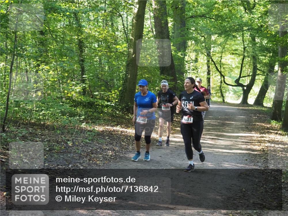 22.09.2024 - 32. Volkslauf durch das schöne Alstertal Miley Keyser http://msf.ph/oto/7136842 22.09.2024 10:25:04 Laufen 1040, 1095, 1031 meine-sportfotos.de