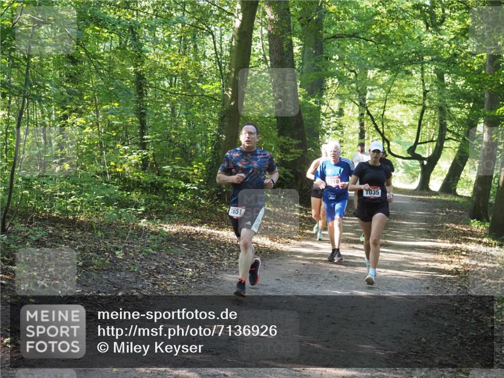 22.09.2024 - 32. Volkslauf durch das schöne Alstertal Miley Keyser http://msf.ph/oto/7136926 22.09.2024 10:24:36 Laufen 1651, 035 meine-sportfotos.de