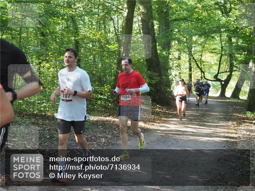 22.09.2024 - 32. Volkslauf durch das schöne Alstertal Miley Keyser http://msf.ph/oto/7136934 22.09.2024 10:24:29 Laufen 1707, 1594 meine-sportfotos.de