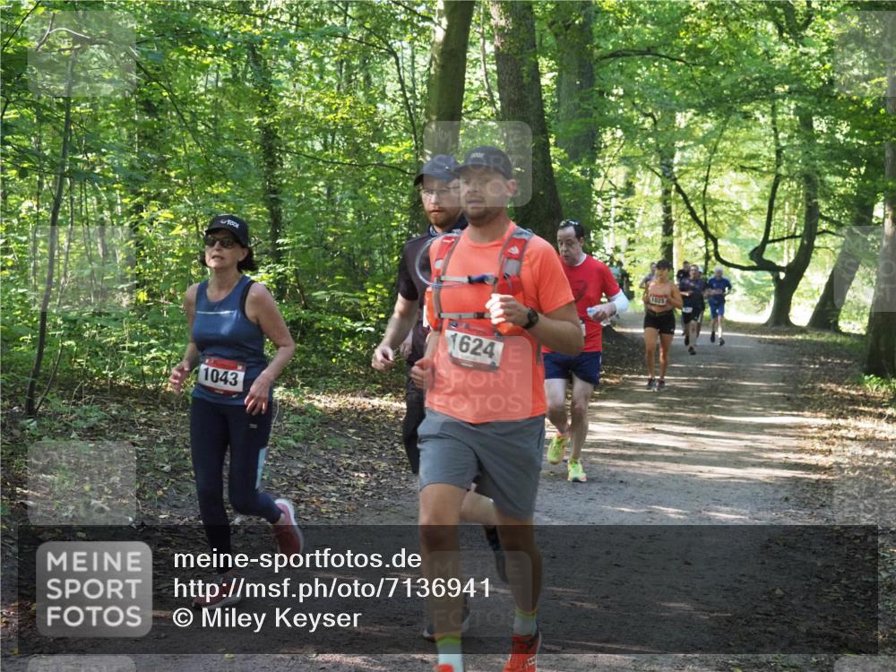22.09.2024 - 32. Volkslauf durch das schöne Alstertal Miley Keyser http://msf.ph/oto/7136941 22.09.2024 10:24:28 Laufen 1043, 1624, 1025 meine-sportfotos.de