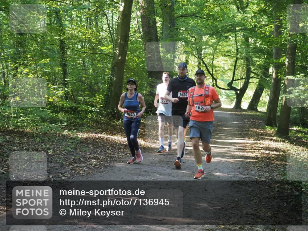 22.09.2024 - 32. Volkslauf durch das schöne Alstertal Miley Keyser http://msf.ph/oto/7136945 22.09.2024 10:24:26 Laufen 1043, 17, 1630, 1624 meine-sportfotos.de