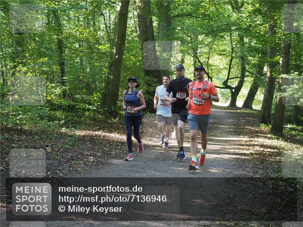22.09.2024 - 32. Volkslauf durch das schöne Alstertal Miley Keyser http://msf.ph/oto/7136946 22.09.2024 10:24:26 Laufen 10, 170, 1630, 1624 meine-sportfotos.de