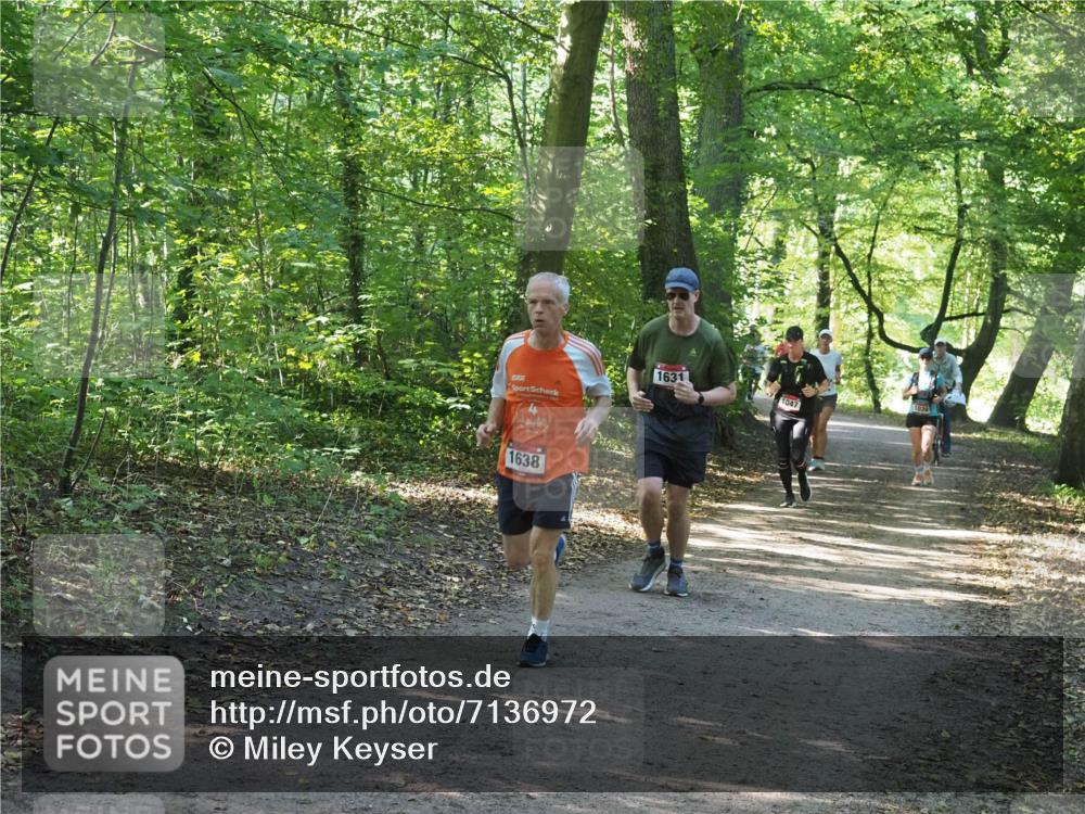 22.09.2024 - 32. Volkslauf durch das schöne Alstertal Miley Keyser http://msf.ph/oto/7136972 22.09.2024 10:24:14 Laufen 1638, 1631, 1039, 1047 meine-sportfotos.de