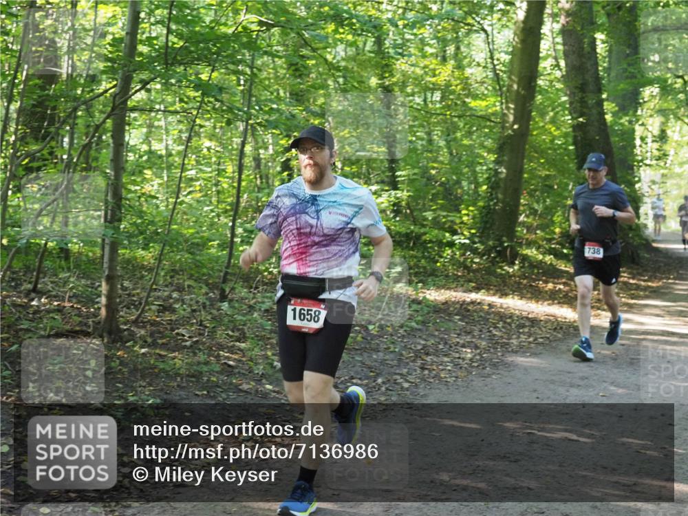 22.09.2024 - 32. Volkslauf durch das schöne Alstertal Miley Keyser http://msf.ph/oto/7136986 22.09.2024 10:24:06 Laufen 1658, 738 meine-sportfotos.de