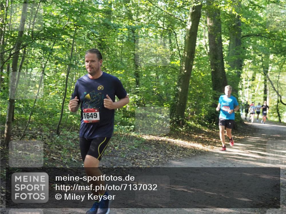 22.09.2024 - 32. Volkslauf durch das schöne Alstertal Miley Keyser http://msf.ph/oto/7137032 22.09.2024 10:23:41 Laufen 1649 meine-sportfotos.de