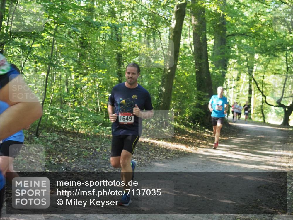 22.09.2024 - 32. Volkslauf durch das schöne Alstertal Miley Keyser http://msf.ph/oto/7137035 22.09.2024 10:23:41 Laufen 1649 meine-sportfotos.de