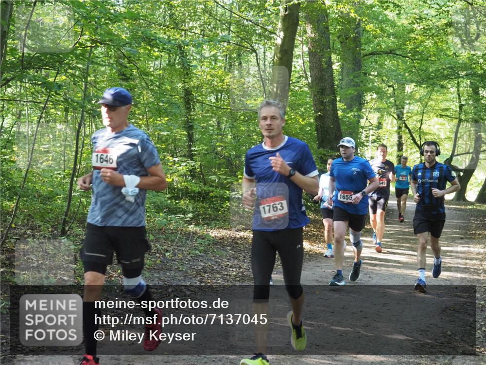 22.09.2024 - 32. Volkslauf durch das schöne Alstertal Miley Keyser http://msf.ph/oto/7137045 22.09.2024 10:23:38 Laufen 1646, 1763, 1655, 1618, 649 meine-sportfotos.de