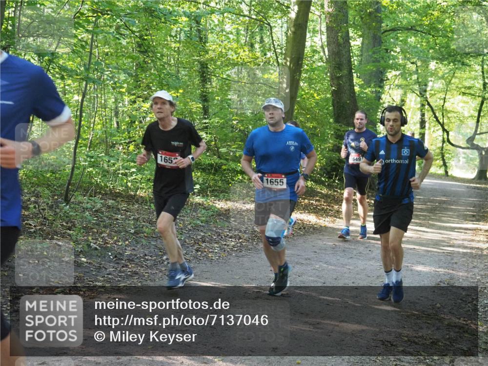 22.09.2024 - 32. Volkslauf durch das schöne Alstertal Miley Keyser http://msf.ph/oto/7137046 22.09.2024 10:23:39 Laufen 165, 1655, 1649 meine-sportfotos.de