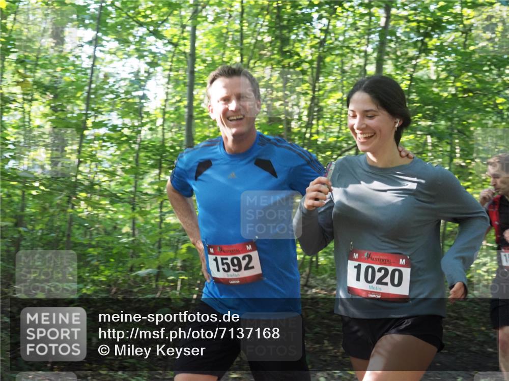 22.09.2024 - 32. Volkslauf durch das schöne Alstertal Miley Keyser http://msf.ph/oto/7137168 22.09.2024 10:22:35 Laufen 1592, 1020 meine-sportfotos.de