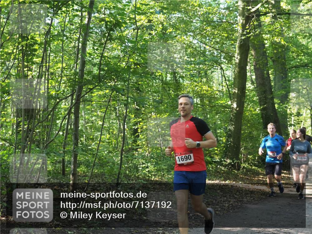 22.09.2024 - 32. Volkslauf durch das schöne Alstertal Miley Keyser http://msf.ph/oto/7137192 22.09.2024 10:22:31 Laufen 1690, 1020 meine-sportfotos.de