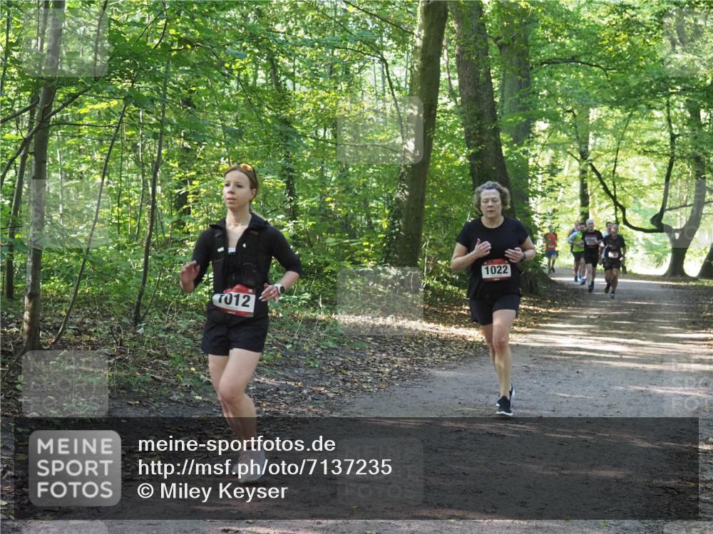 22.09.2024 - 32. Volkslauf durch das schöne Alstertal Miley Keyser http://msf.ph/oto/7137235 22.09.2024 10:22:19 Laufen 1022, 012 meine-sportfotos.de