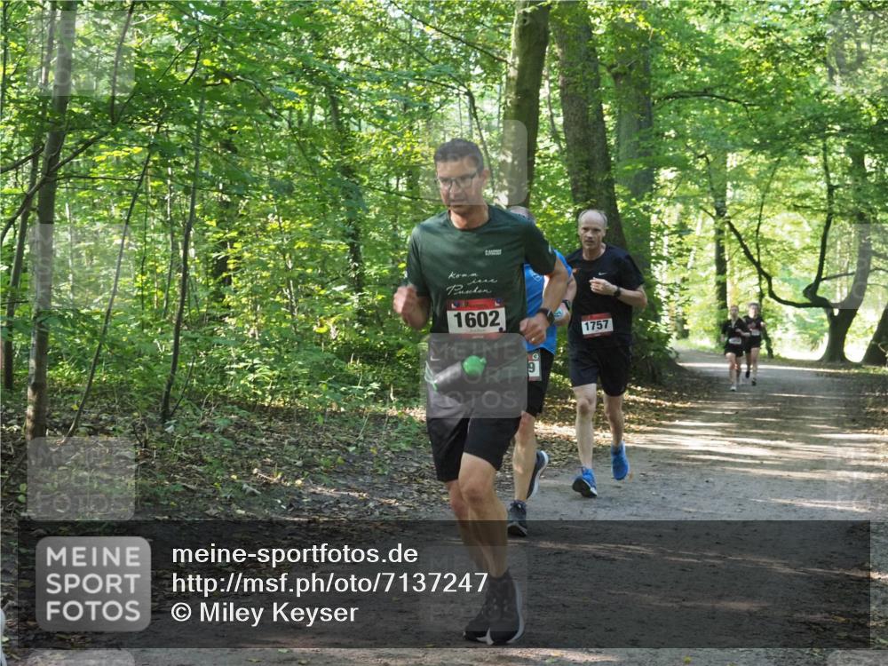 22.09.2024 - 32. Volkslauf durch das schöne Alstertal Miley Keyser http://msf.ph/oto/7137247 22.09.2024 10:22:11 Laufen 1602, 1757 meine-sportfotos.de