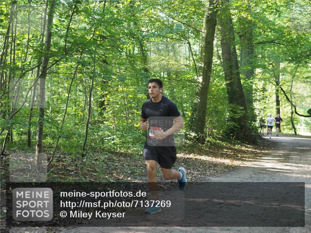 22.09.2024 - 32. Volkslauf durch das schöne Alstertal Miley Keyser http://msf.ph/oto/7137269 22.09.2024 10:21:58 Laufen  meine-sportfotos.de