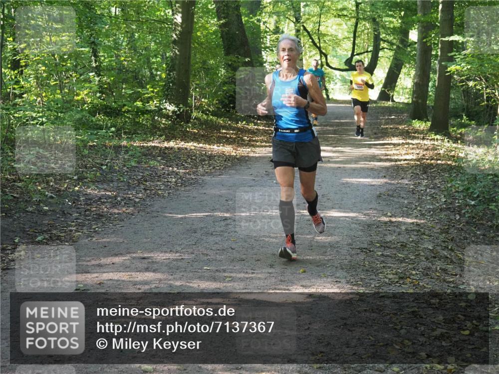 22.09.2024 - 32. Volkslauf durch das schöne Alstertal Miley Keyser http://msf.ph/oto/7137367 22.09.2024 10:21:12 Laufen 1605 meine-sportfotos.de