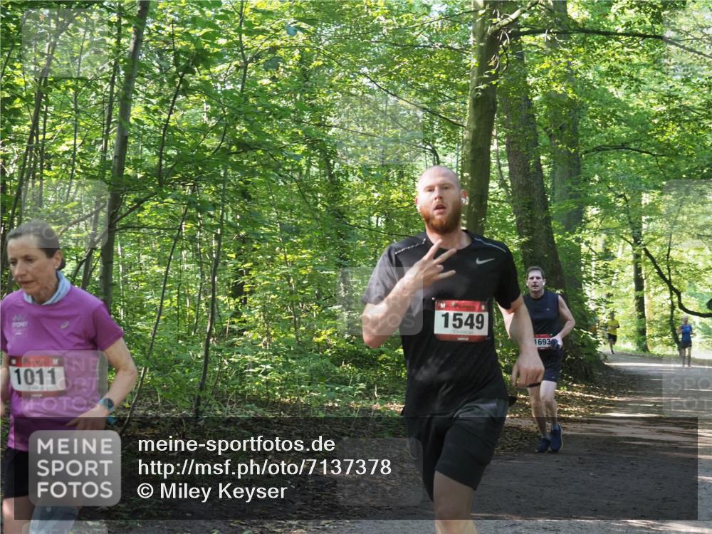 22.09.2024 - 32. Volkslauf durch das schöne Alstertal Miley Keyser http://msf.ph/oto/7137378 22.09.2024 10:21:02 Laufen 1011, 1549, 1693 meine-sportfotos.de