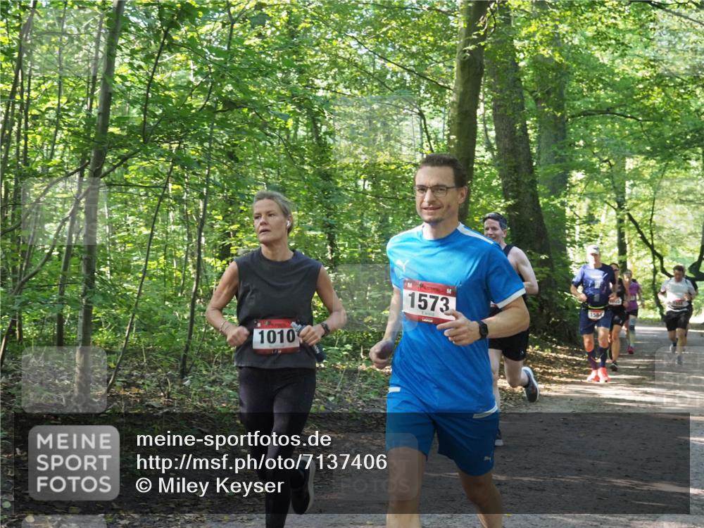 22.09.2024 - 32. Volkslauf durch das schöne Alstertal Miley Keyser http://msf.ph/oto/7137406 22.09.2024 10:20:55 Laufen 1010, 1573, 158 meine-sportfotos.de