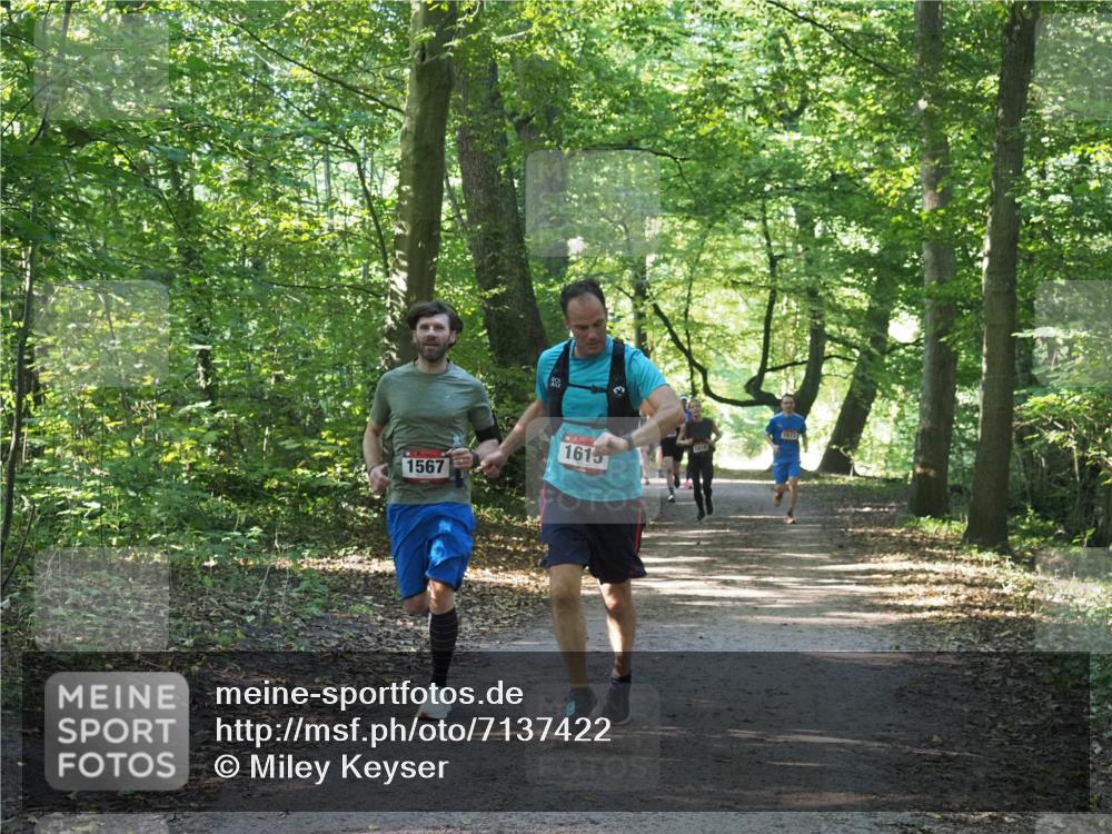 22.09.2024 - 32. Volkslauf durch das schöne Alstertal Miley Keyser http://msf.ph/oto/7137422 22.09.2024 10:20:49 Laufen 1567, 1615, 1010 meine-sportfotos.de