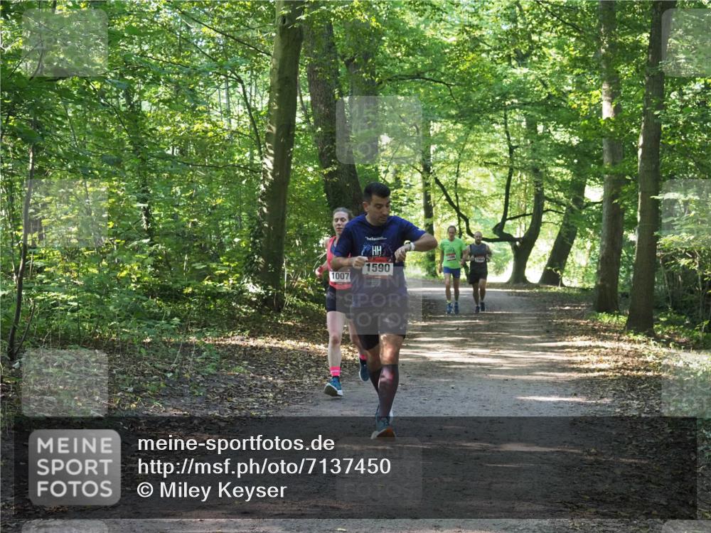 22.09.2024 - 32. Volkslauf durch das schöne Alstertal Miley Keyser http://msf.ph/oto/7137450 22.09.2024 10:20:33 Laufen 1007, 1590 meine-sportfotos.de