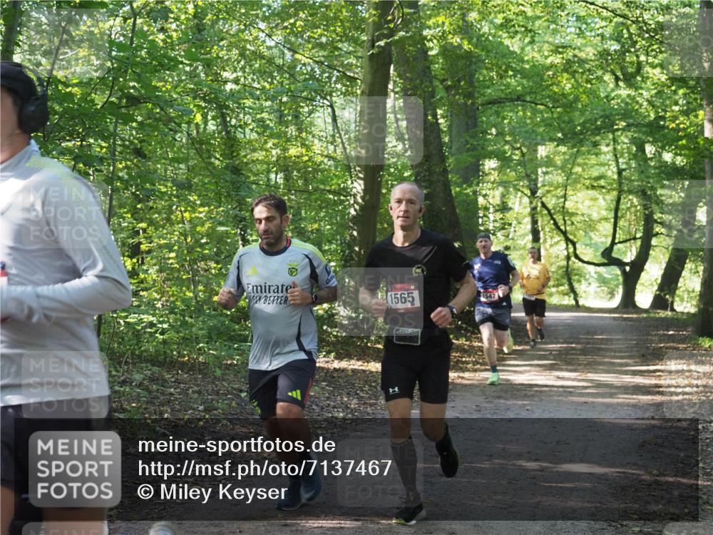 22.09.2024 - 32. Volkslauf durch das schöne Alstertal Miley Keyser http://msf.ph/oto/7137467 22.09.2024 10:20:22 Laufen 1565, 1547 meine-sportfotos.de