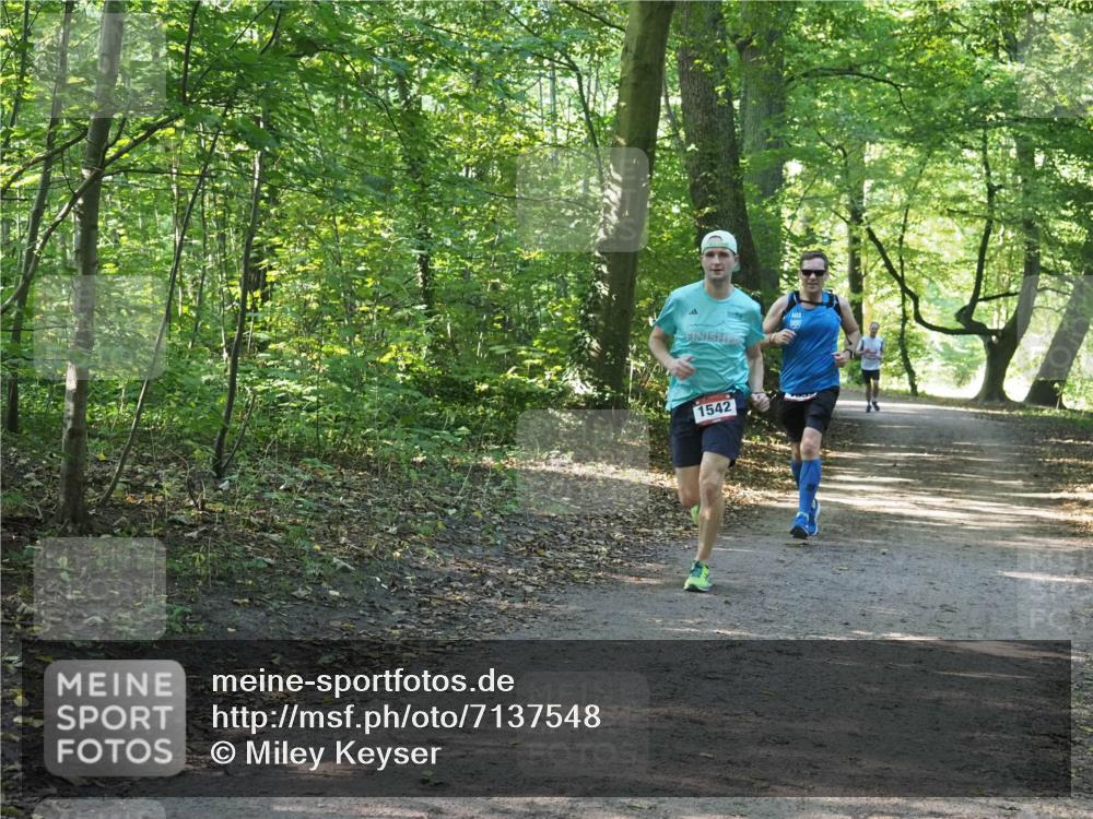 22.09.2024 - 32. Volkslauf durch das schöne Alstertal Miley Keyser http://msf.ph/oto/7137548 22.09.2024 10:19:36 Laufen 1542 meine-sportfotos.de