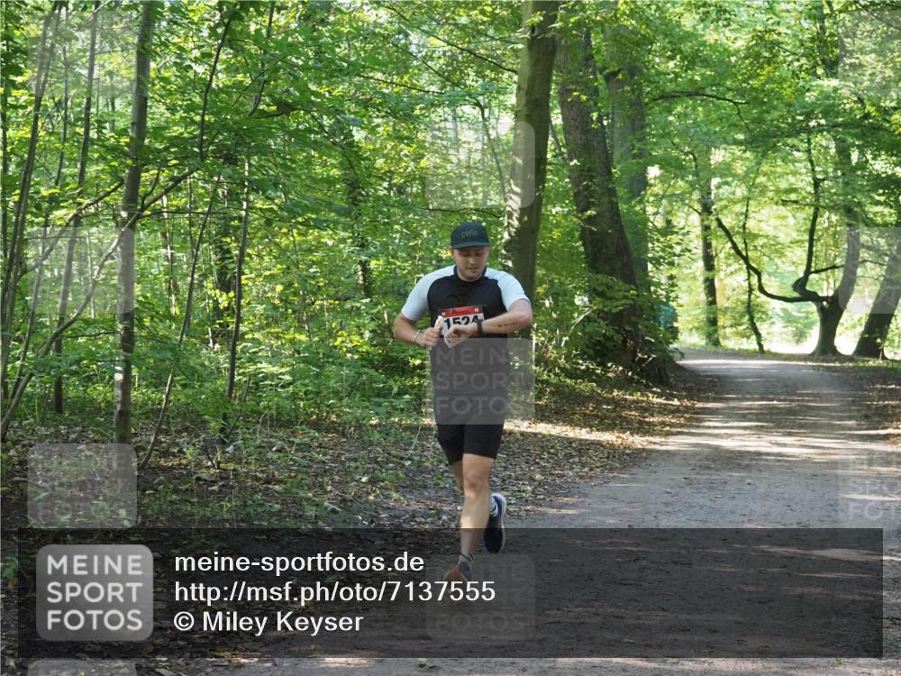 22.09.2024 - 32. Volkslauf durch das schöne Alstertal Miley Keyser http://msf.ph/oto/7137555 22.09.2024 10:19:25 Laufen 1524 meine-sportfotos.de