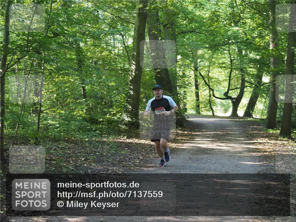 22.09.2024 - 32. Volkslauf durch das schöne Alstertal Miley Keyser http://msf.ph/oto/7137559 22.09.2024 10:19:24 Laufen 1524 meine-sportfotos.de