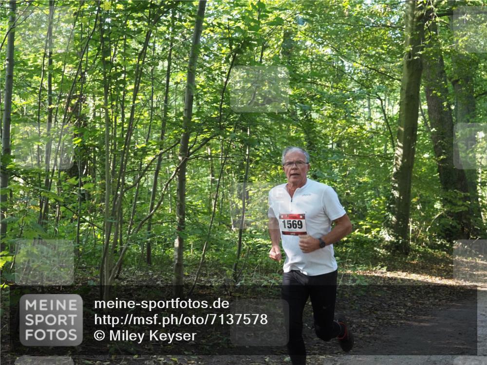 22.09.2024 - 32. Volkslauf durch das schöne Alstertal Miley Keyser http://msf.ph/oto/7137578 22.09.2024 10:19:16 Laufen 1569 meine-sportfotos.de