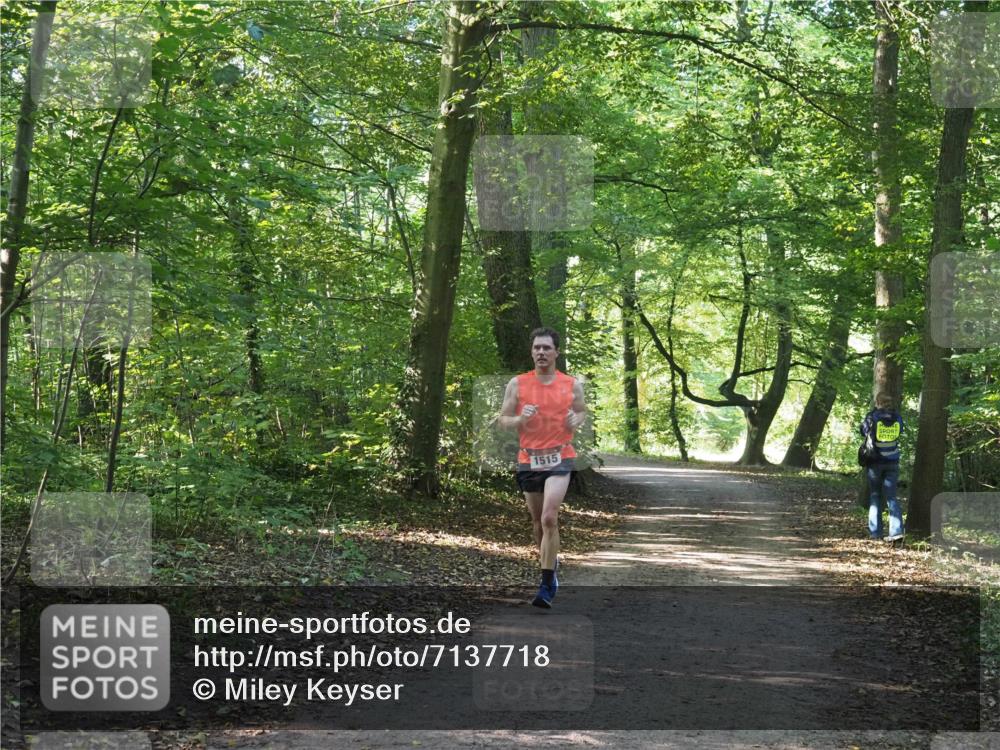 22.09.2024 - 32. Volkslauf durch das schöne Alstertal Miley Keyser http://msf.ph/oto/7137718 22.09.2024 10:17:24 Laufen 1515 meine-sportfotos.de