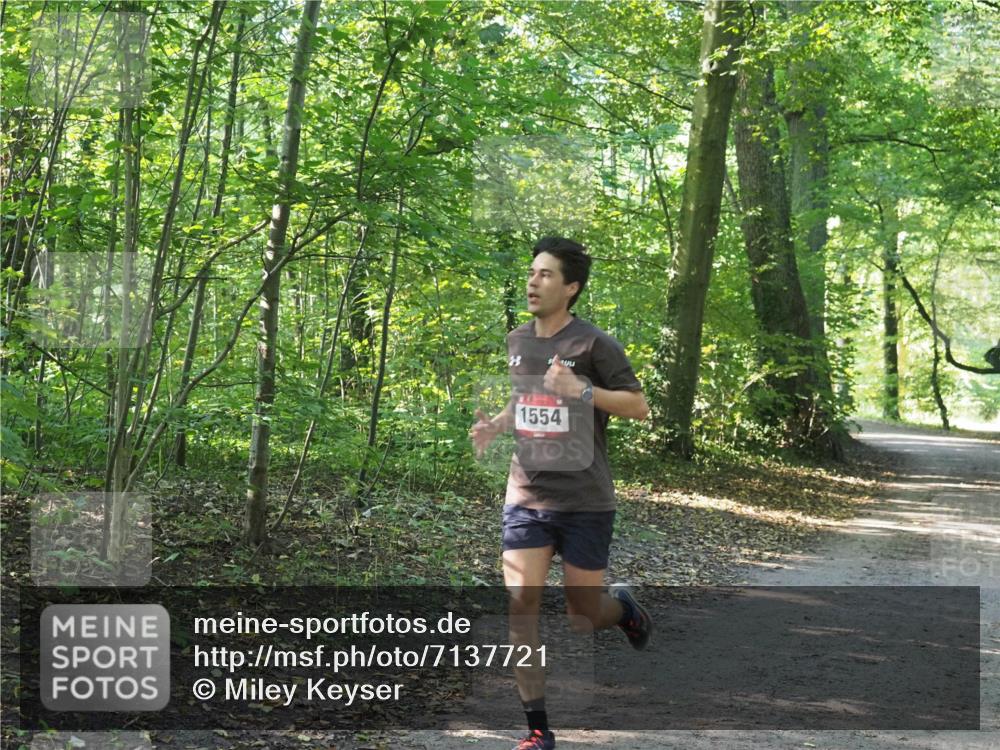 22.09.2024 - 32. Volkslauf durch das schöne Alstertal Miley Keyser http://msf.ph/oto/7137721 22.09.2024 10:17:14 Laufen 1554 meine-sportfotos.de