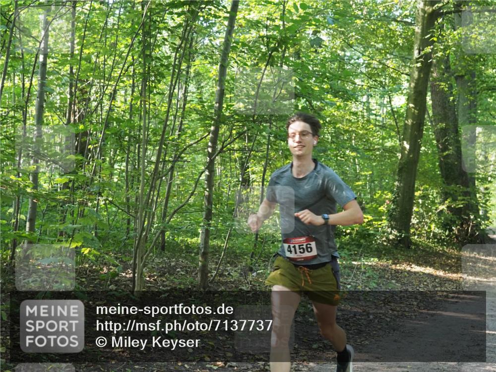 22.09.2024 - 32. Volkslauf durch das schöne Alstertal Miley Keyser http://msf.ph/oto/7137737 22.09.2024 10:16:28 Laufen 4156 meine-sportfotos.de