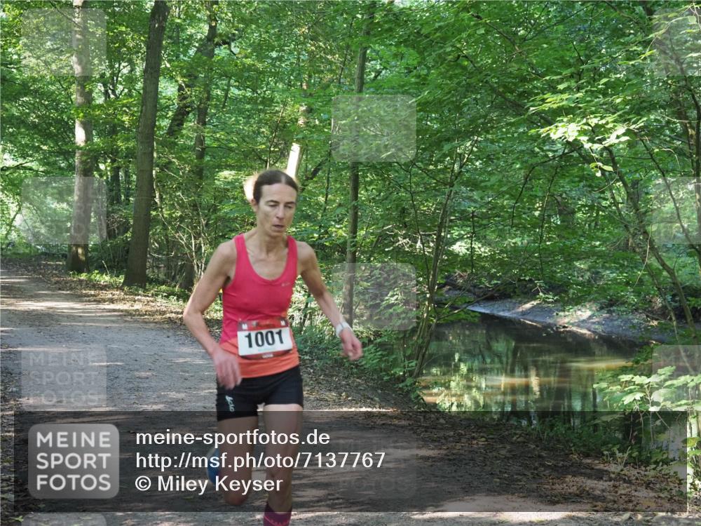 22.09.2024 - 32. Volkslauf durch das schöne Alstertal Miley Keyser http://msf.ph/oto/7137767 22.09.2024 10:15:40 Laufen 1001 meine-sportfotos.de