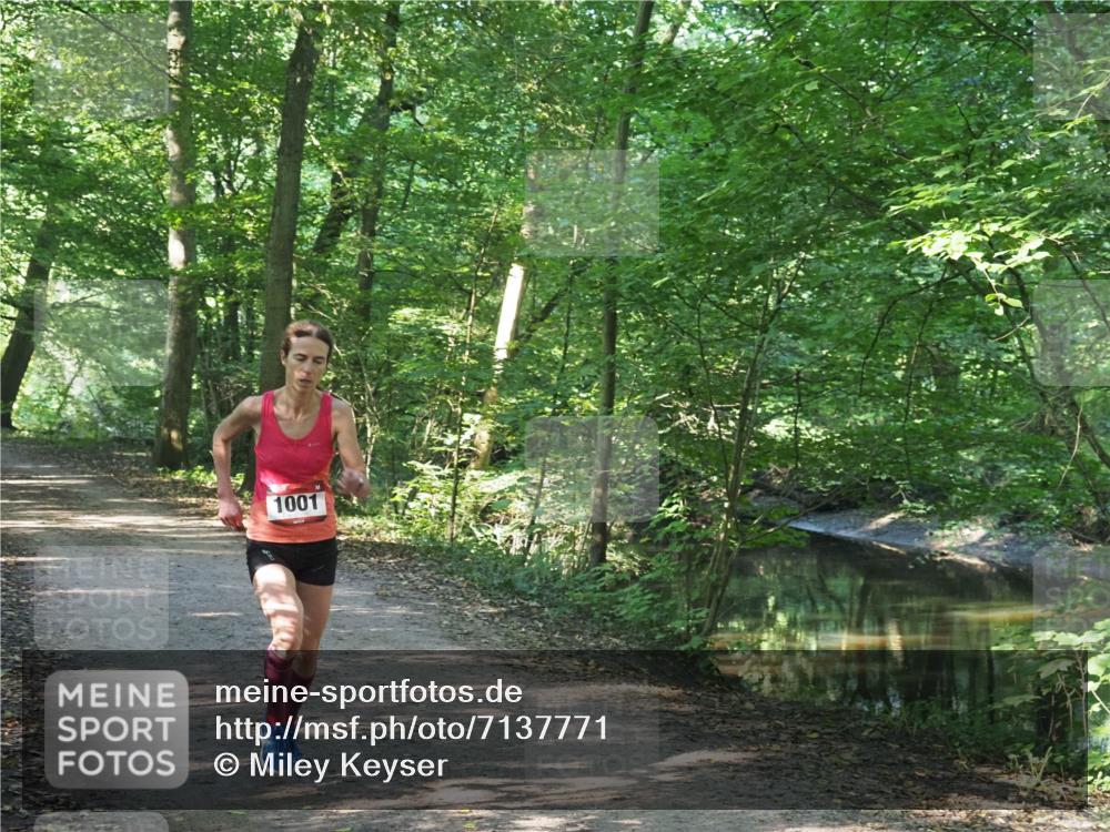 22.09.2024 - 32. Volkslauf durch das schöne Alstertal Miley Keyser http://msf.ph/oto/7137771 22.09.2024 10:15:39 Laufen 1001 meine-sportfotos.de