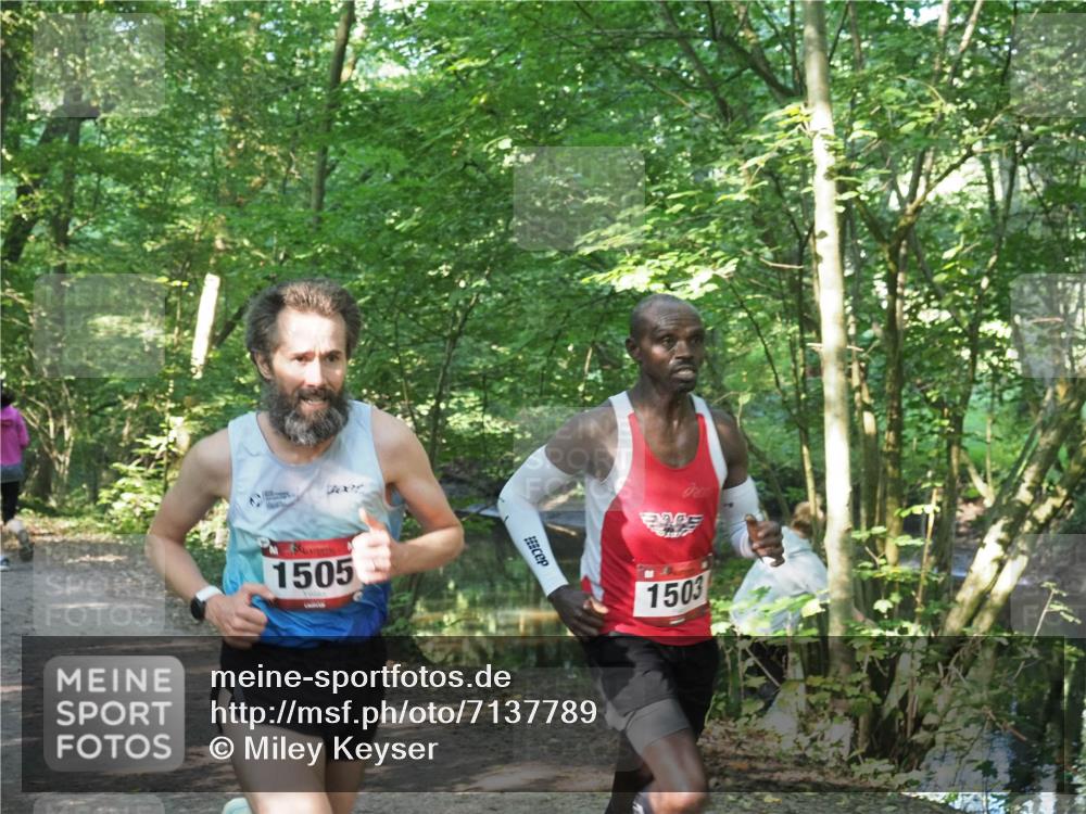22.09.2024 - 32. Volkslauf durch das schöne Alstertal Miley Keyser http://msf.ph/oto/7137789 22.09.2024 10:14:42 Laufen 1505, 1503 meine-sportfotos.de
