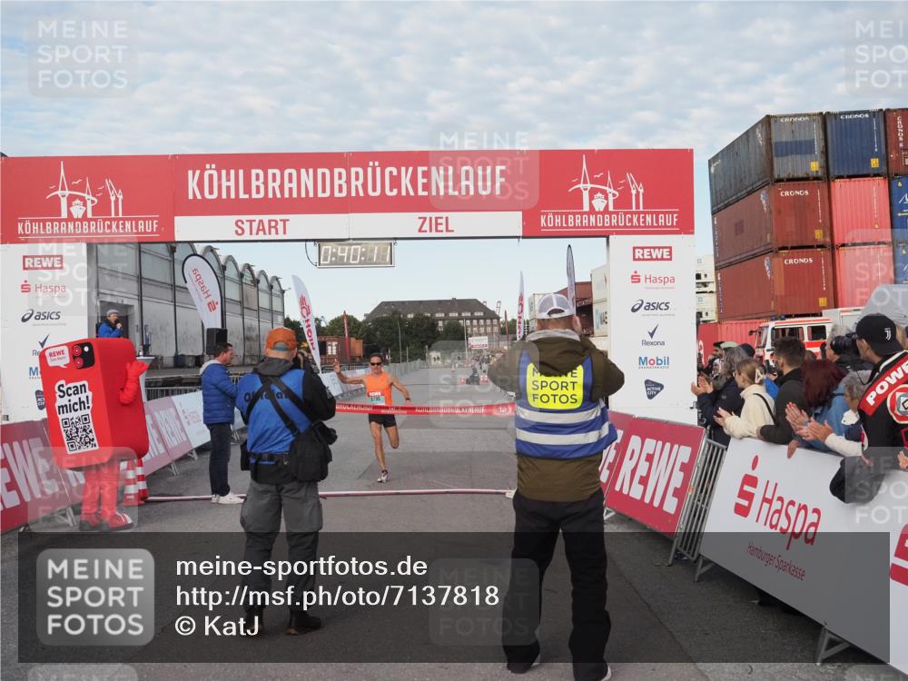 03.10.2024 - Köhlbrandbrückenlauf KatJ http://msf.ph/oto/7137818 03.10.2024 09:39:59 Ziel 3735 meine-sportfotos.de