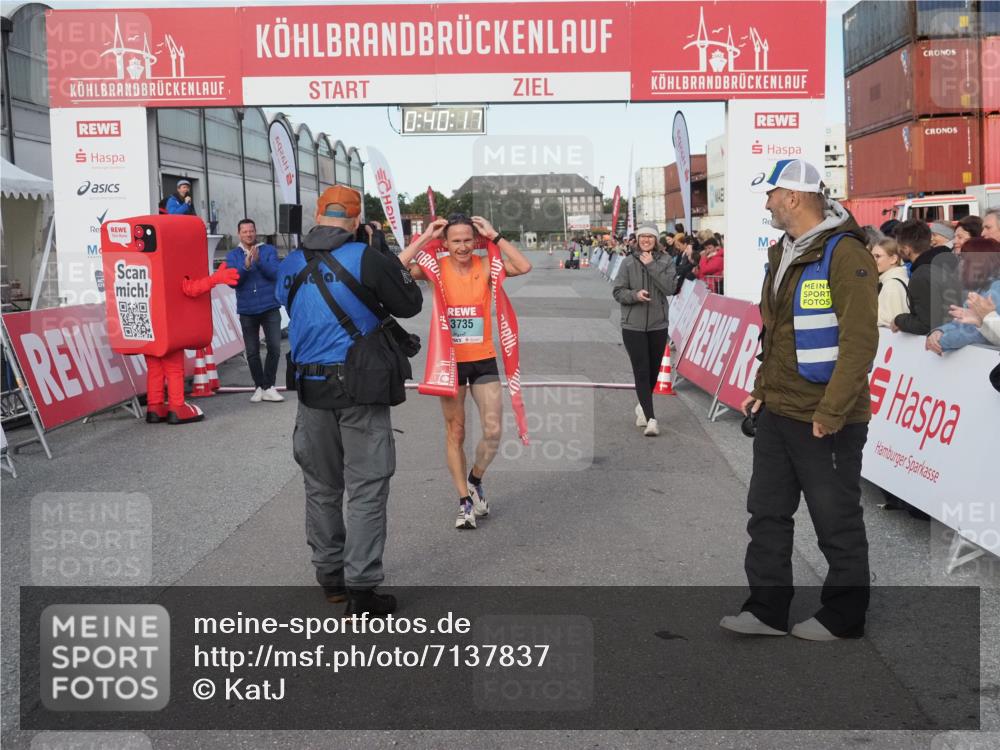 03.10.2024 - Köhlbrandbrückenlauf KatJ http://msf.ph/oto/7137837 03.10.2024 09:40:04 Ziel 3735 meine-sportfotos.de
