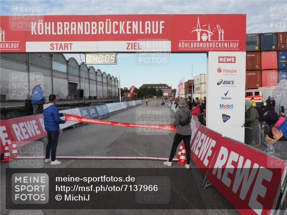 03.10.2024 - Köhlbrandbrückenlauf MichiJ http://msf.ph/oto/7137966 03.10.2024 09:39:52 Ziel  meine-sportfotos.de