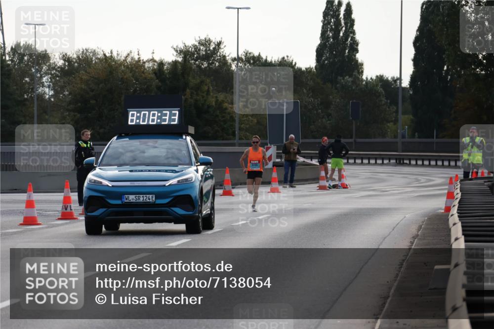 03.10.2024 - Köhlbrandbrückenlauf Luisa Fischer http://msf.ph/oto/7138054 03.10.2024 09:08:17 Position 3 8, 08, 33, 124, 3735 meine-sportfotos.de