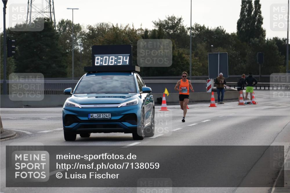03.10.2024 - Köhlbrandbrückenlauf Luisa Fischer http://msf.ph/oto/7138059 03.10.2024 09:08:18 Position 3 8, 08, 34, 124, 3735 meine-sportfotos.de