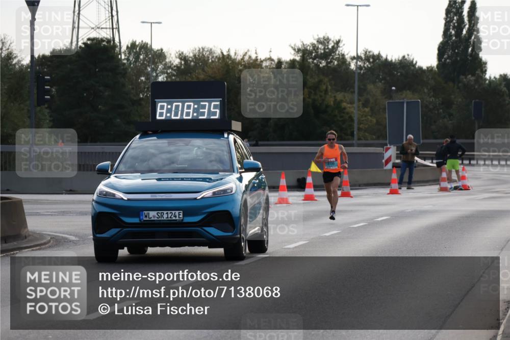 03.10.2024 - Köhlbrandbrückenlauf Luisa Fischer http://msf.ph/oto/7138068 03.10.2024 09:08:18 Position 3 8, 08, 35, 140, 124, 3735 meine-sportfotos.de