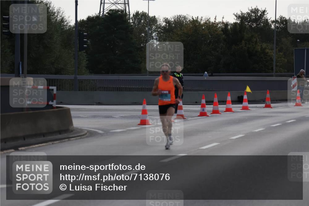 03.10.2024 - Köhlbrandbrückenlauf Luisa Fischer http://msf.ph/oto/7138076 03.10.2024 09:08:23 Position 3  meine-sportfotos.de
