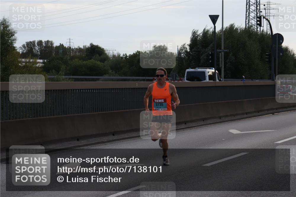 03.10.2024 - Köhlbrandbrückenlauf Luisa Fischer http://msf.ph/oto/7138101 03.10.2024 09:08:27 Position 3 3735 meine-sportfotos.de
