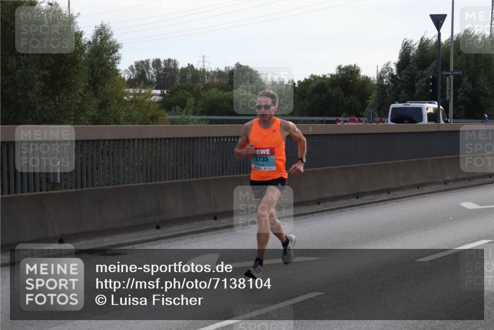 03.10.2024 - Köhlbrandbrückenlauf Luisa Fischer http://msf.ph/oto/7138104 03.10.2024 09:08:28 Position 3 3735 meine-sportfotos.de
