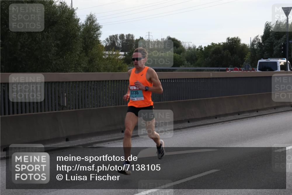 03.10.2024 - Köhlbrandbrückenlauf Luisa Fischer http://msf.ph/oto/7138105 03.10.2024 09:08:28 Position 3 3735 meine-sportfotos.de