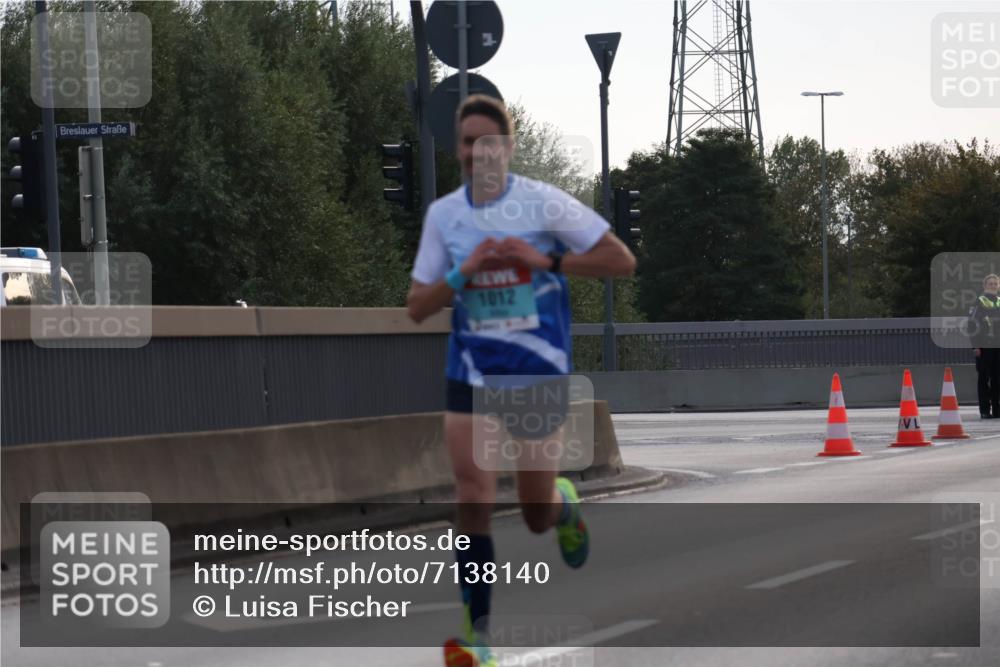 03.10.2024 - Köhlbrandbrückenlauf Luisa Fischer http://msf.ph/oto/7138140 03.10.2024 09:09:29 Position 3 1012 meine-sportfotos.de