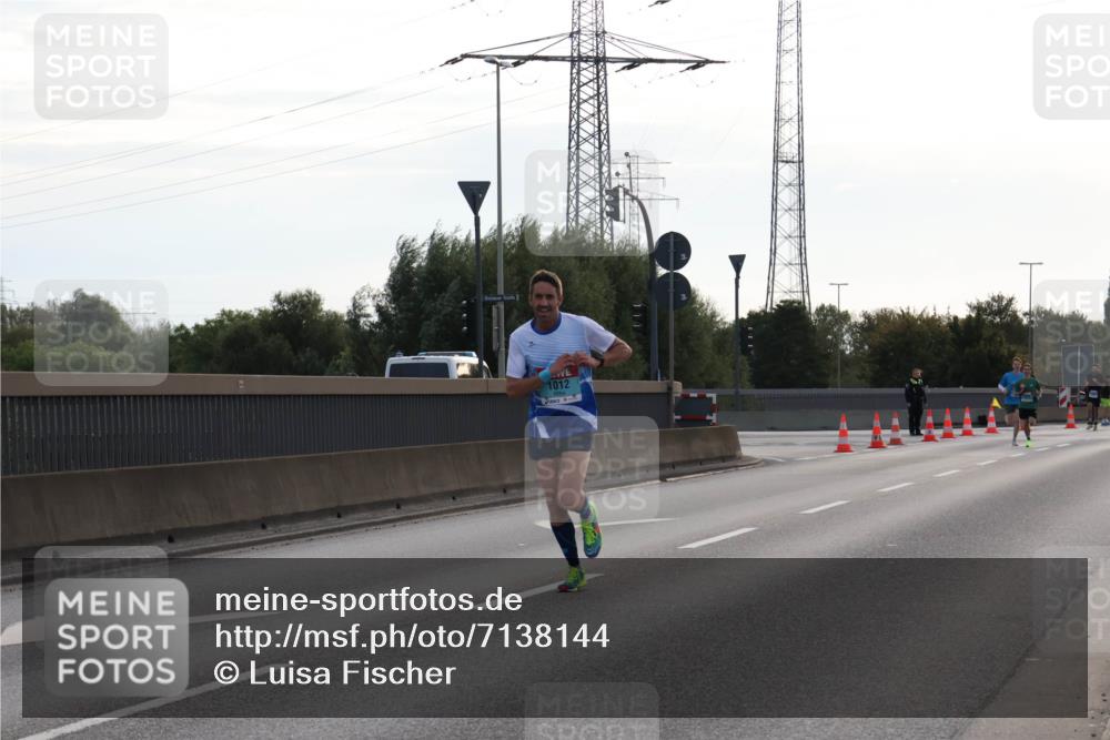 03.10.2024 - Köhlbrandbrückenlauf Luisa Fischer http://msf.ph/oto/7138144 03.10.2024 09:09:30 Position 3 1012 meine-sportfotos.de