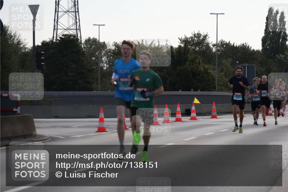 03.10.2024 - Köhlbrandbrückenlauf Luisa Fischer http://msf.ph/oto/7138151 03.10.2024 09:09:37 Position 3 1047, 1020, 2423, 3676 meine-sportfotos.de